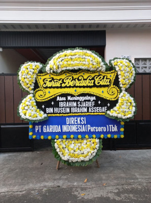 Papan Bunga Duka di Sasake